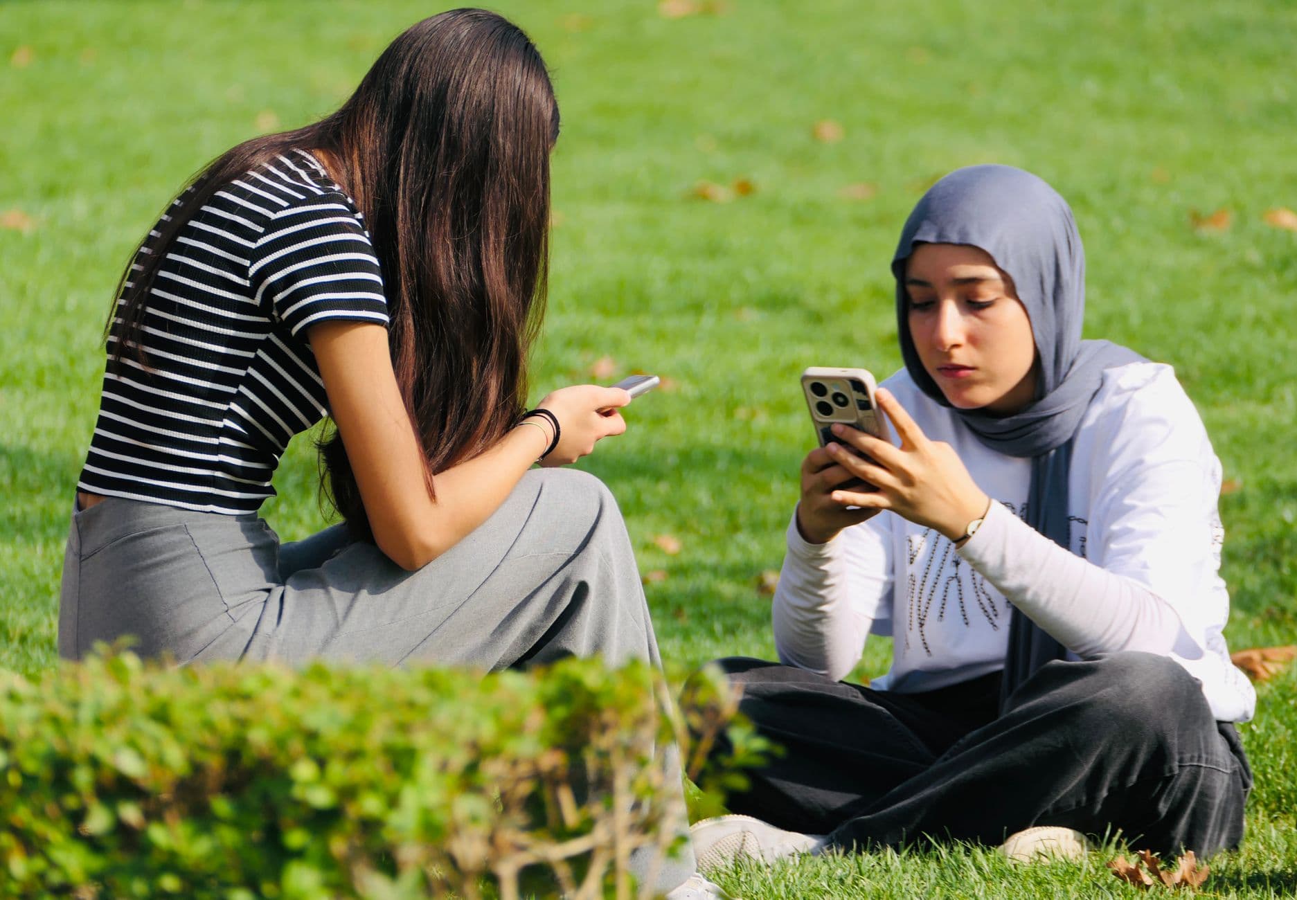 الرباط: 40% من الشباب يقضون 5 ساعات على التواصل
