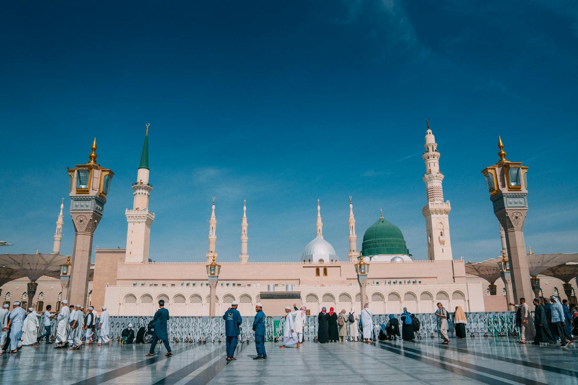 90 دولة تلتقي في المدينة المنورة