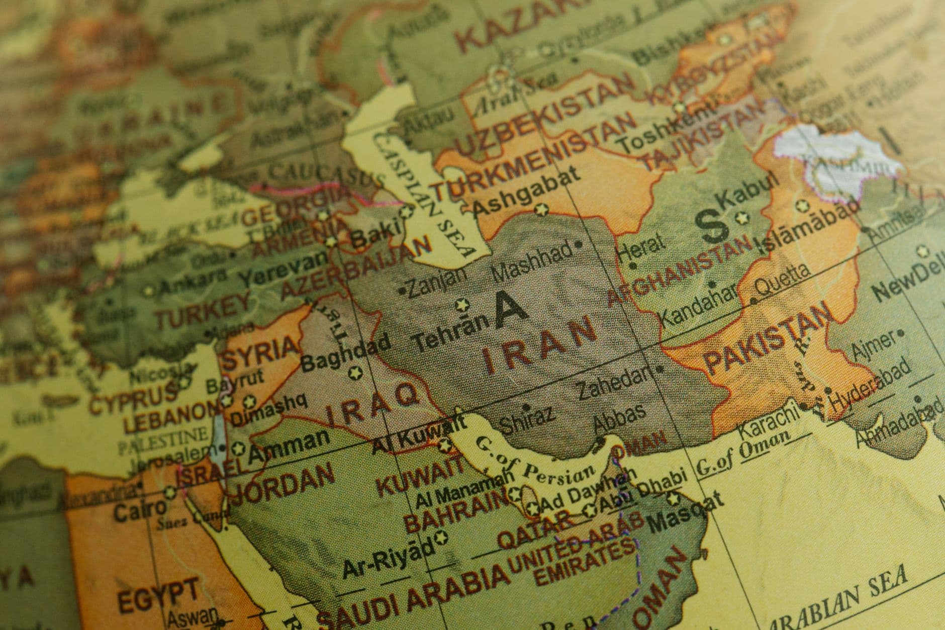 اقتباسات: صراع النفوذ الإقليمي في الشرق الأوسط
