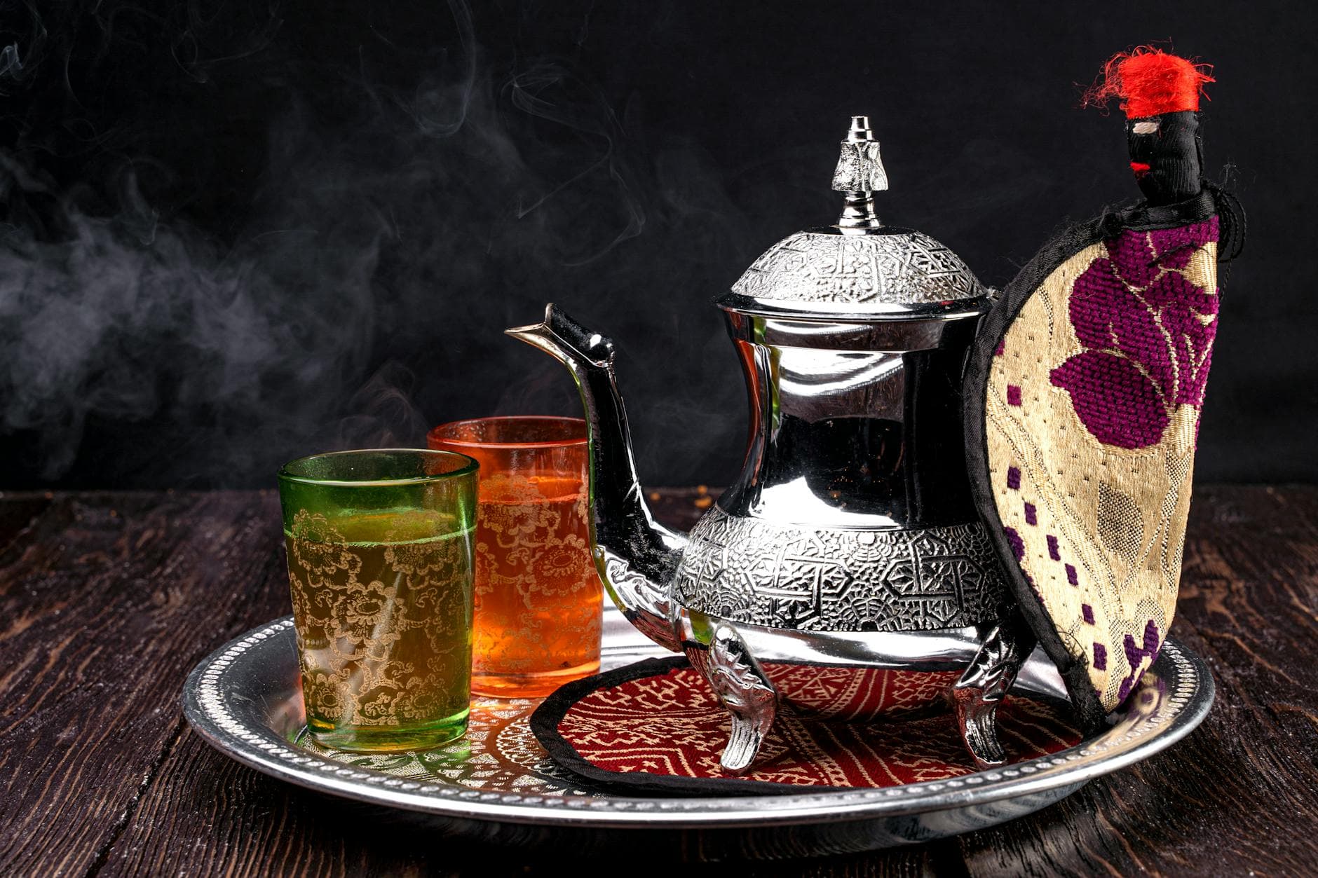 تاريخ ثقافة الشاي في العالم العربي من القرن السادس عشر إلى اليوم