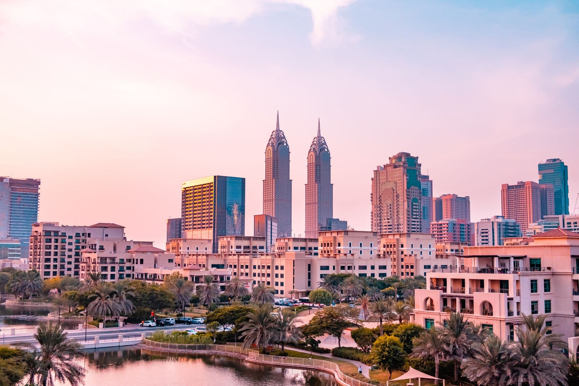 أكثر 10 مدن عربية استضافة للمؤتمرات الدولية 2023