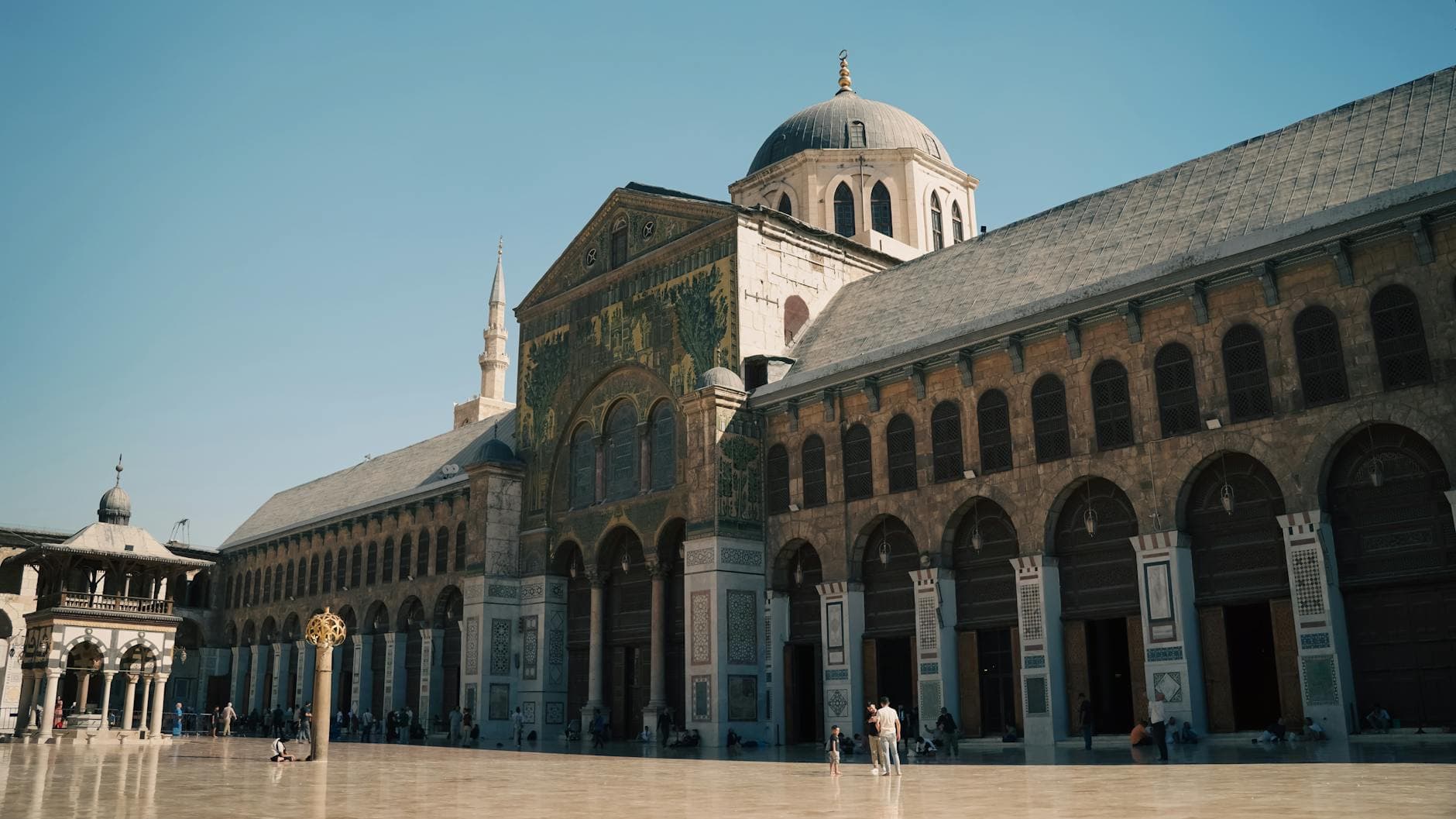 كيفية دراسة تاريخ الدولة الأموية: دليل عملي لفهم نظامها الإداري والعسكري