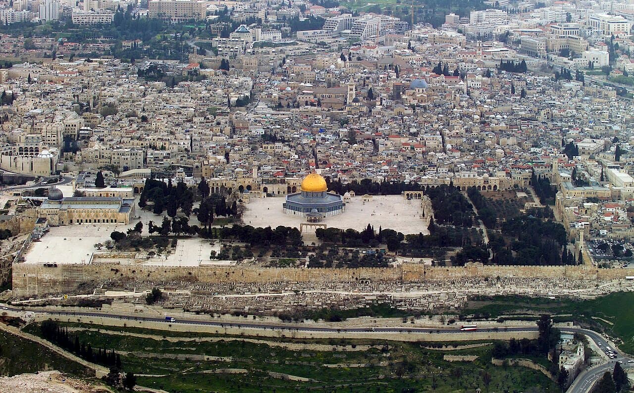 تاريخ الجغرافيا السياسية للقدس: صراع الهوية والسيادة من 1850 إلى 2026