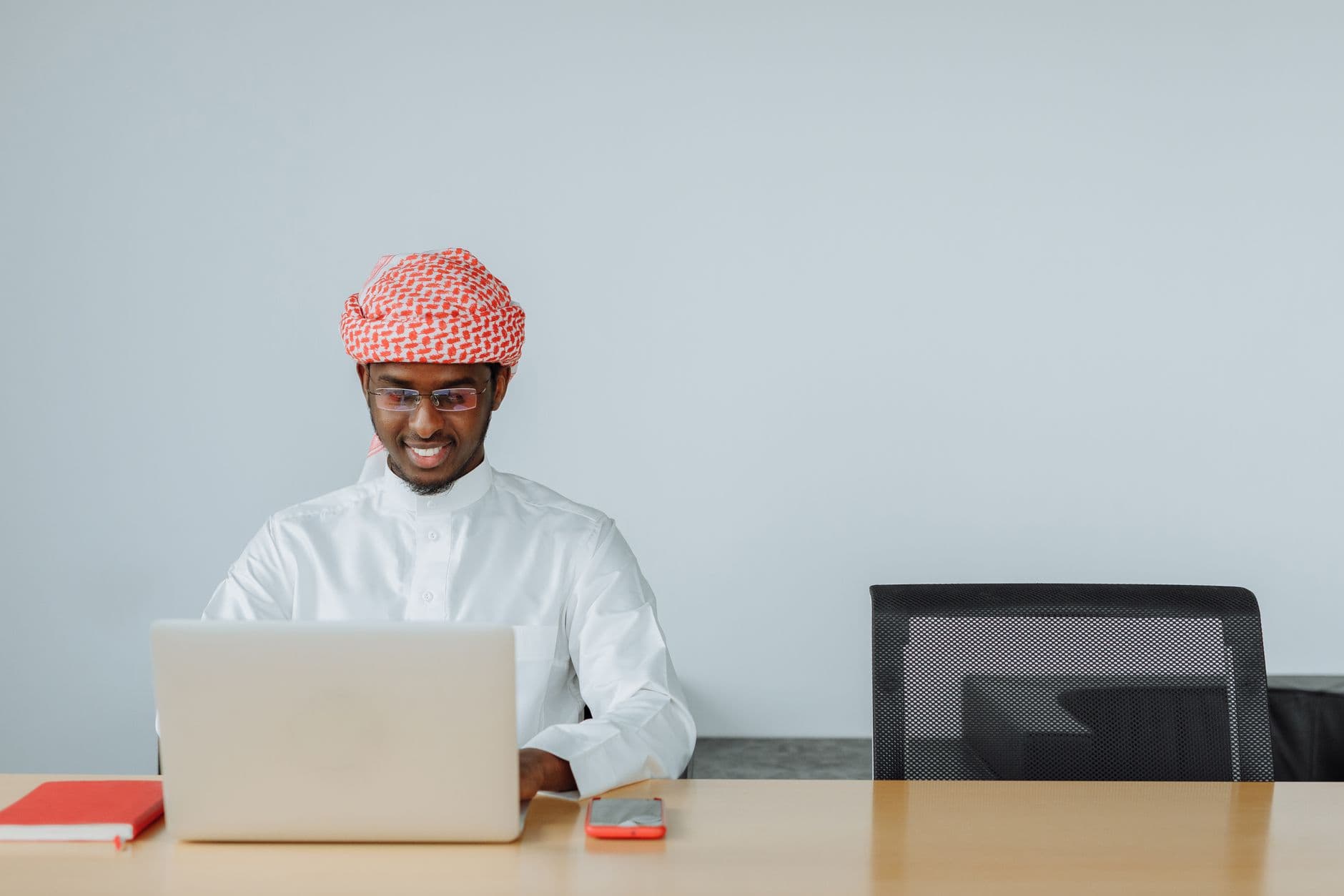 تاريخ الإنترنت في العالم العربي: من البدايات الأولى إلى آفاق 2026