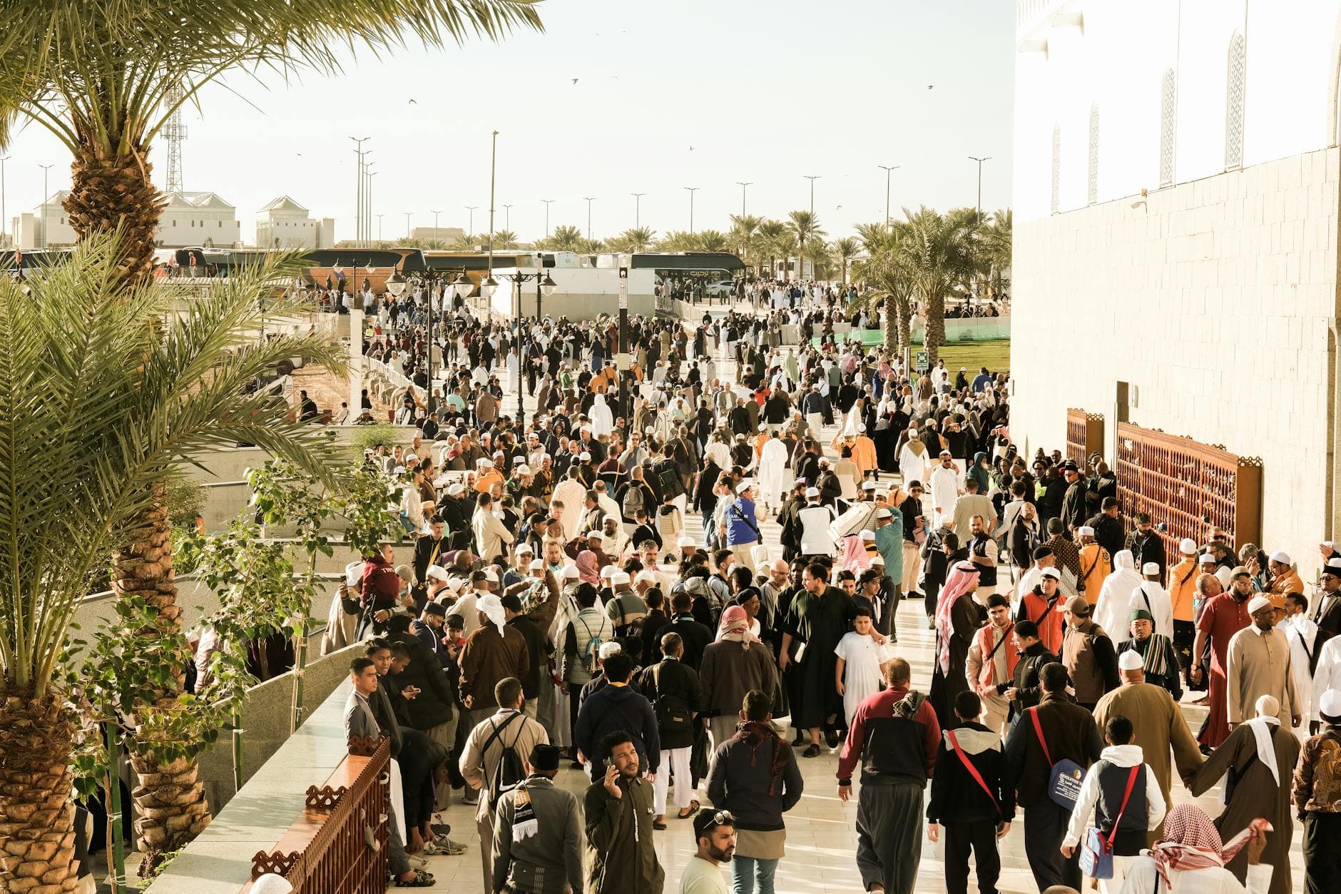 صناعة المهرجانات الثقافية العربية: المغرب والسعودية بالأرقام