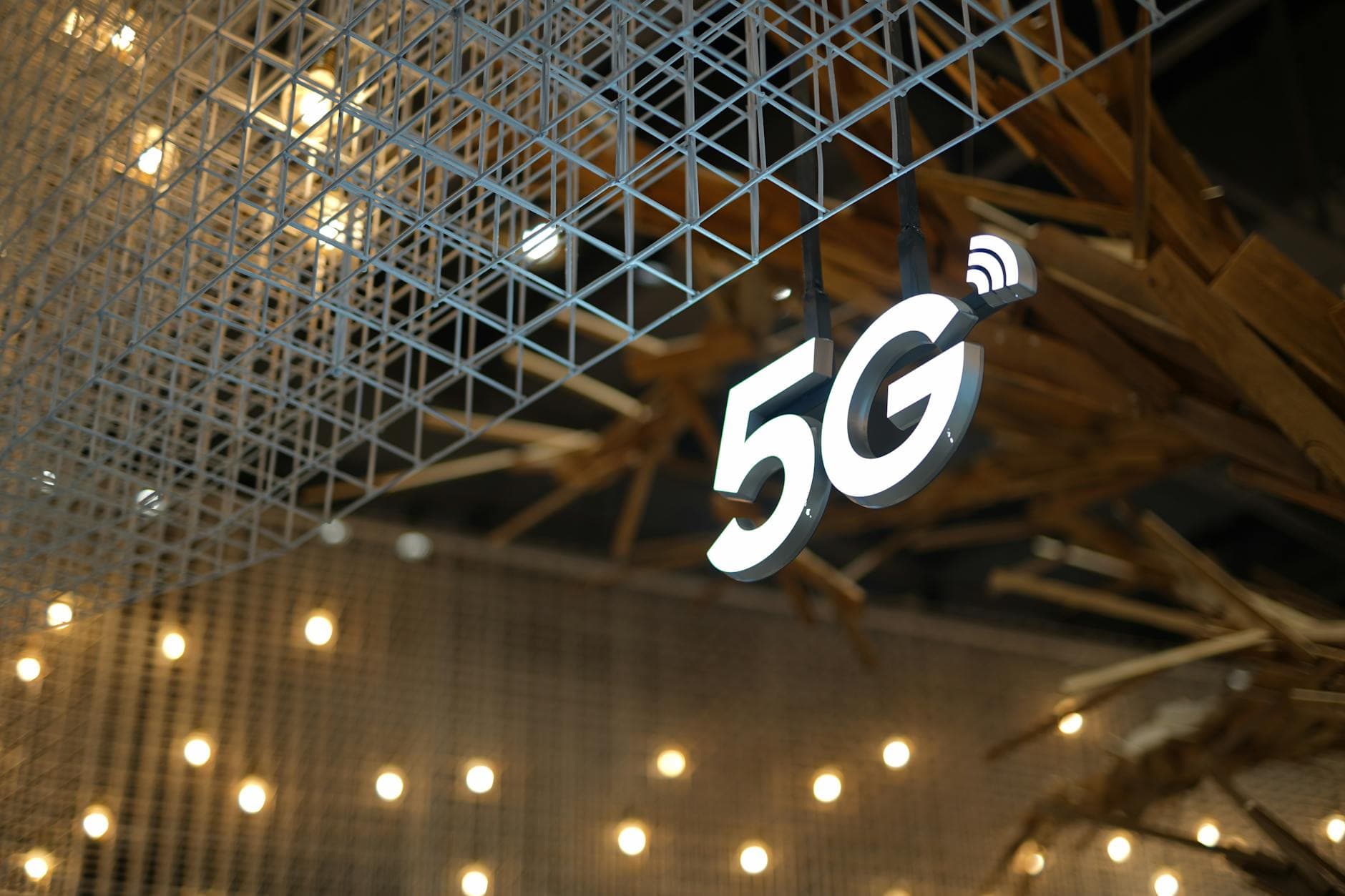 أسئلة شارحة: تقنية 5G والجيل الخامس من الاتصالات