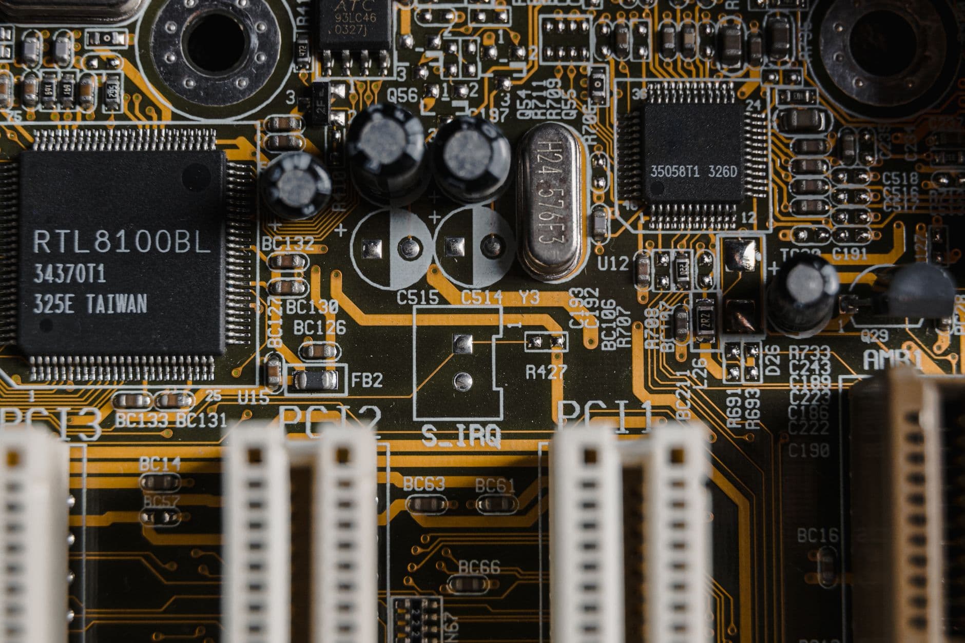 معركة الهيمنة على سوق أشباه الموصلات: TSMC مقابل سامسونج