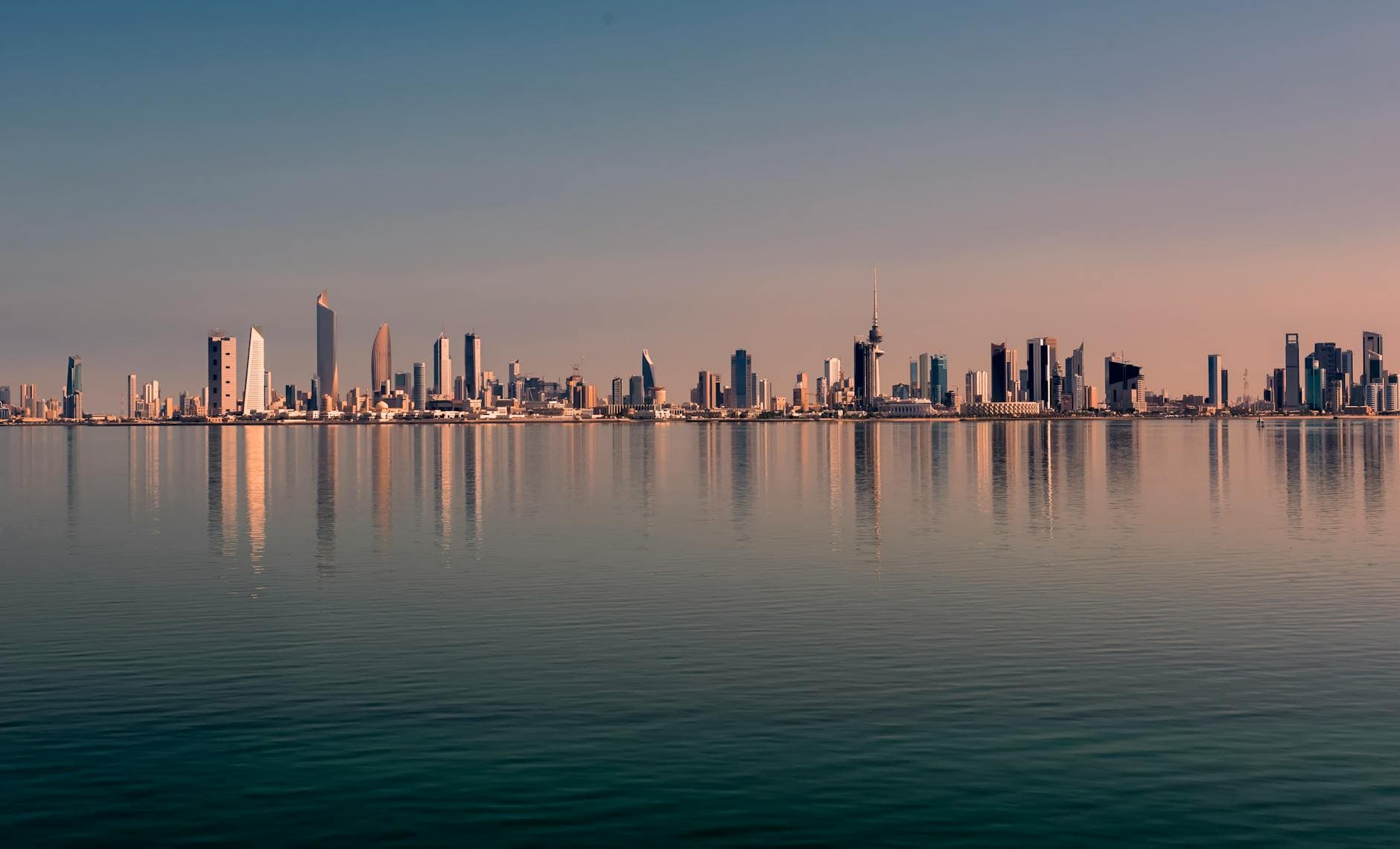 مقارنة بالأرقام: القوة الناعمة والنفوذ الثقافي لقطر والكويت في الخليج