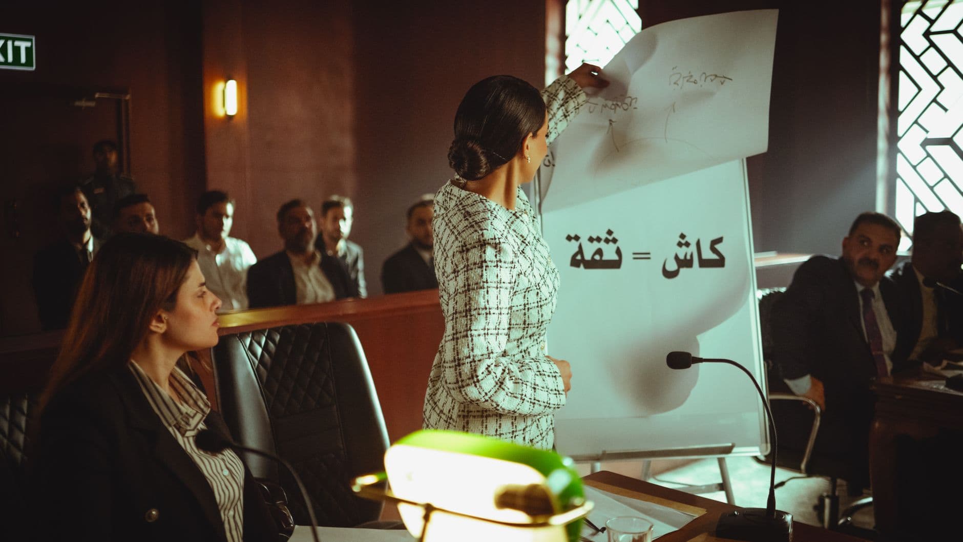 مناظرة: هل تُعتبر اللغة العربية قادرة على استيعاب المصطلحات العلمية والتقنية الحديثة؟