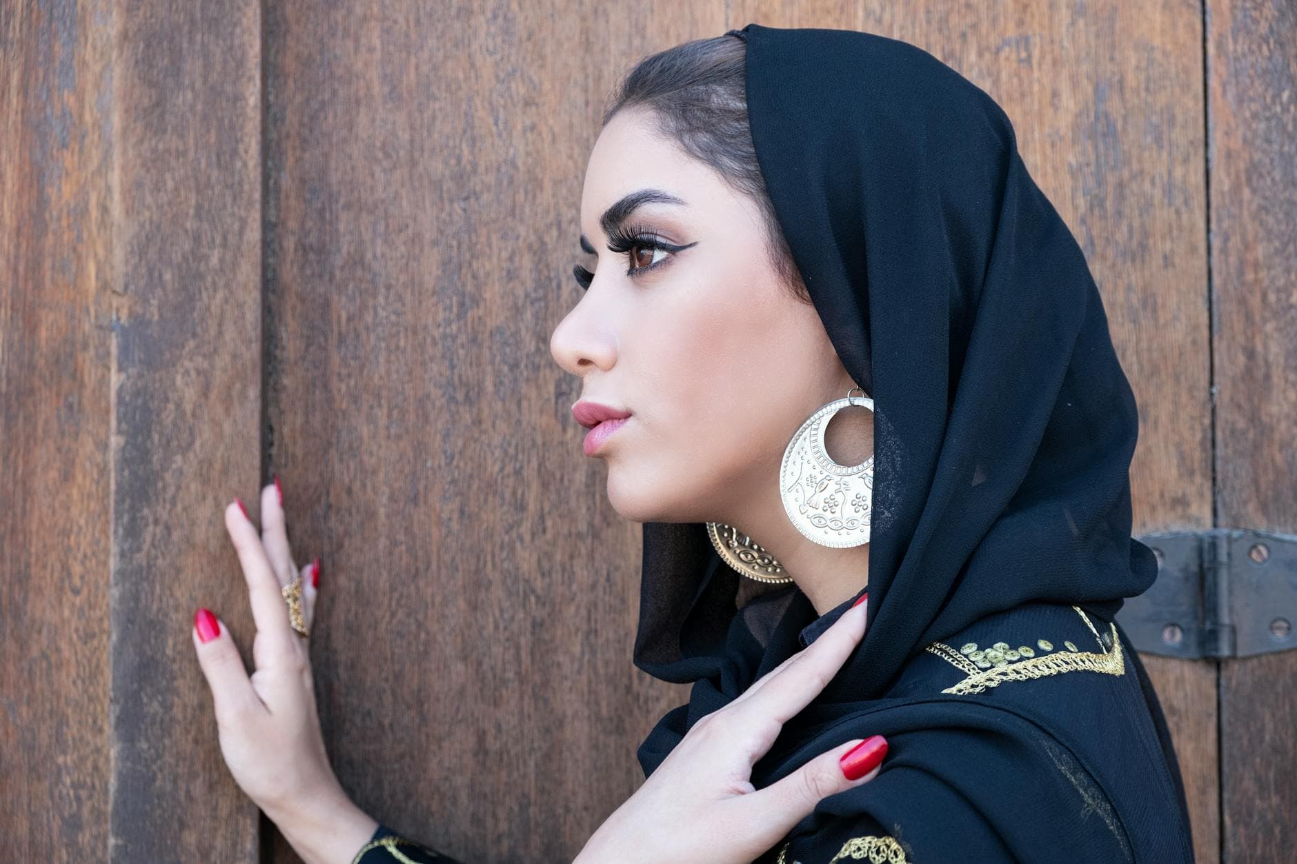 تاريخ الموضة والملابس في العالم العربي من 1920 إلى 2024