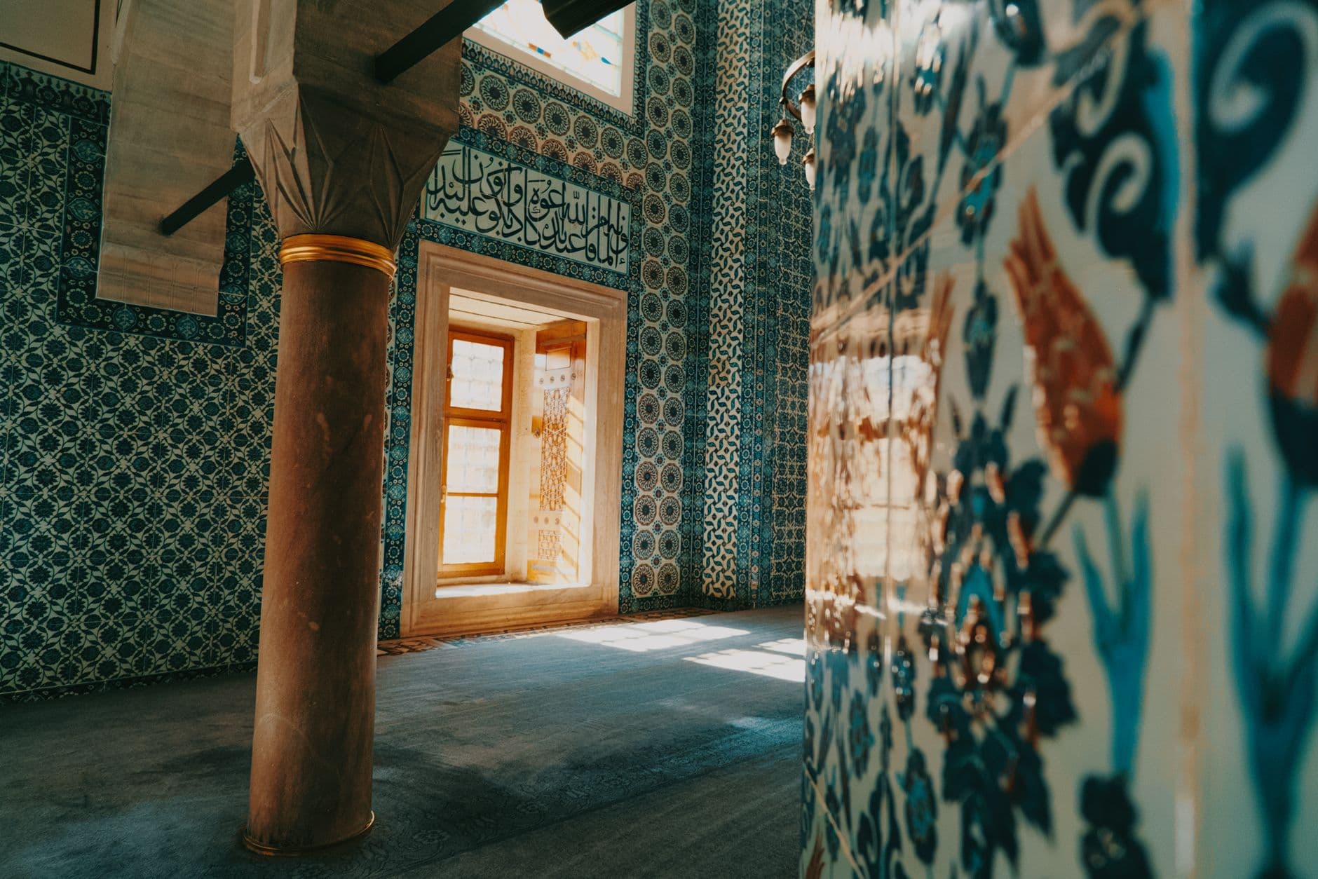 تاريخ العمارة العربية: من الأصالة إلى الاستدامة (القرن السابع - 2026)