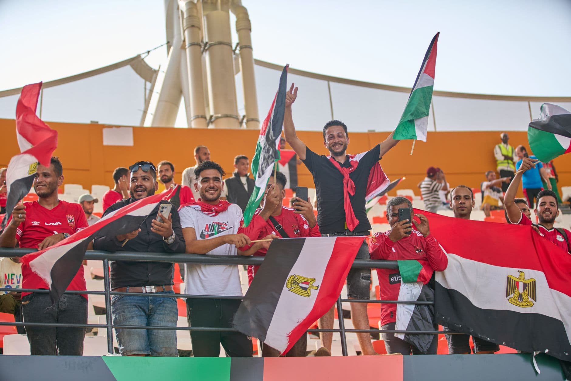كأس العرب وكأس الخليج: تطور البطولات الكروية الإقليمية (1963-2026)