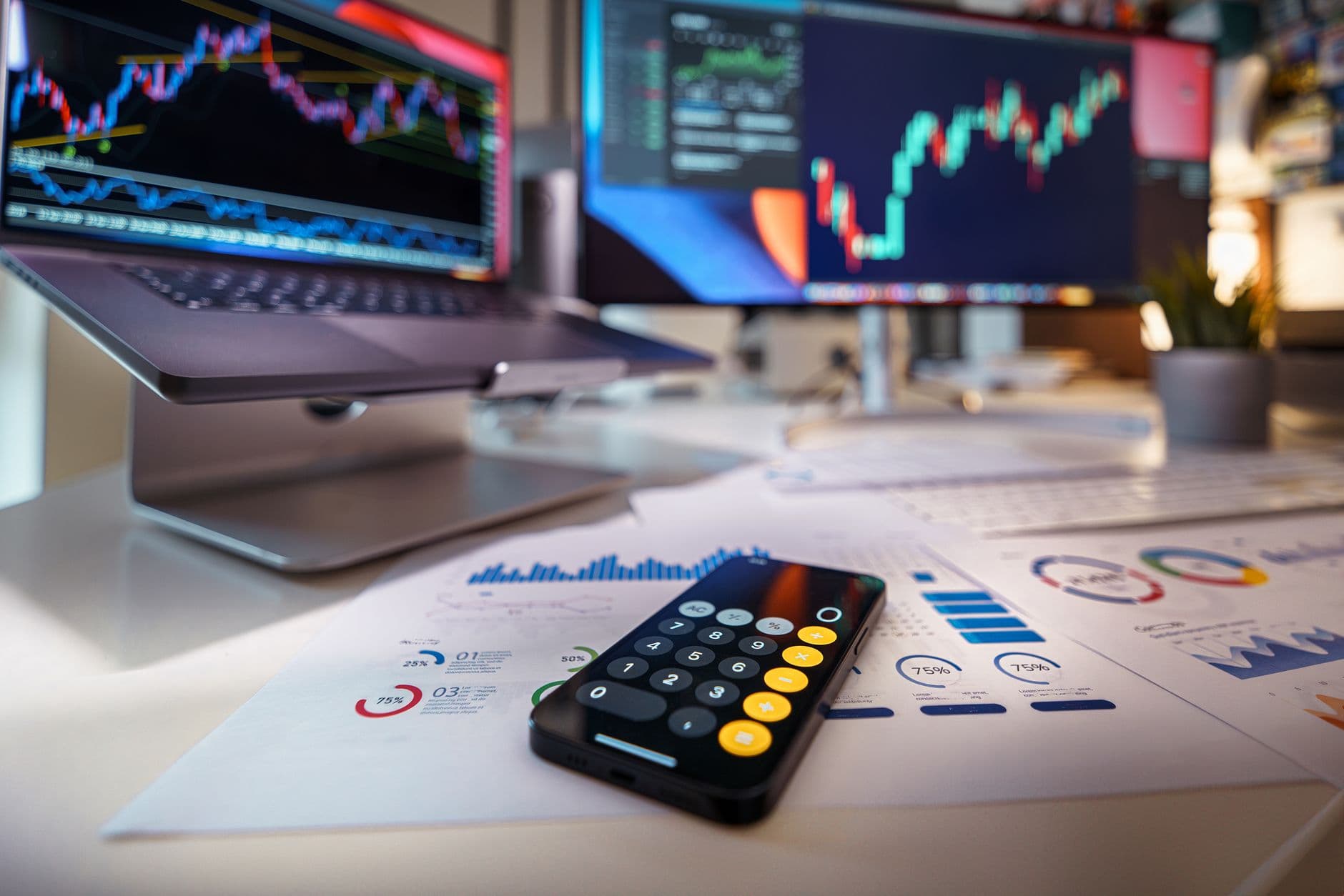 اللامساواة الرقمية عالمياً بالأرقام — فجوة تتسع وتحديات متزايدة